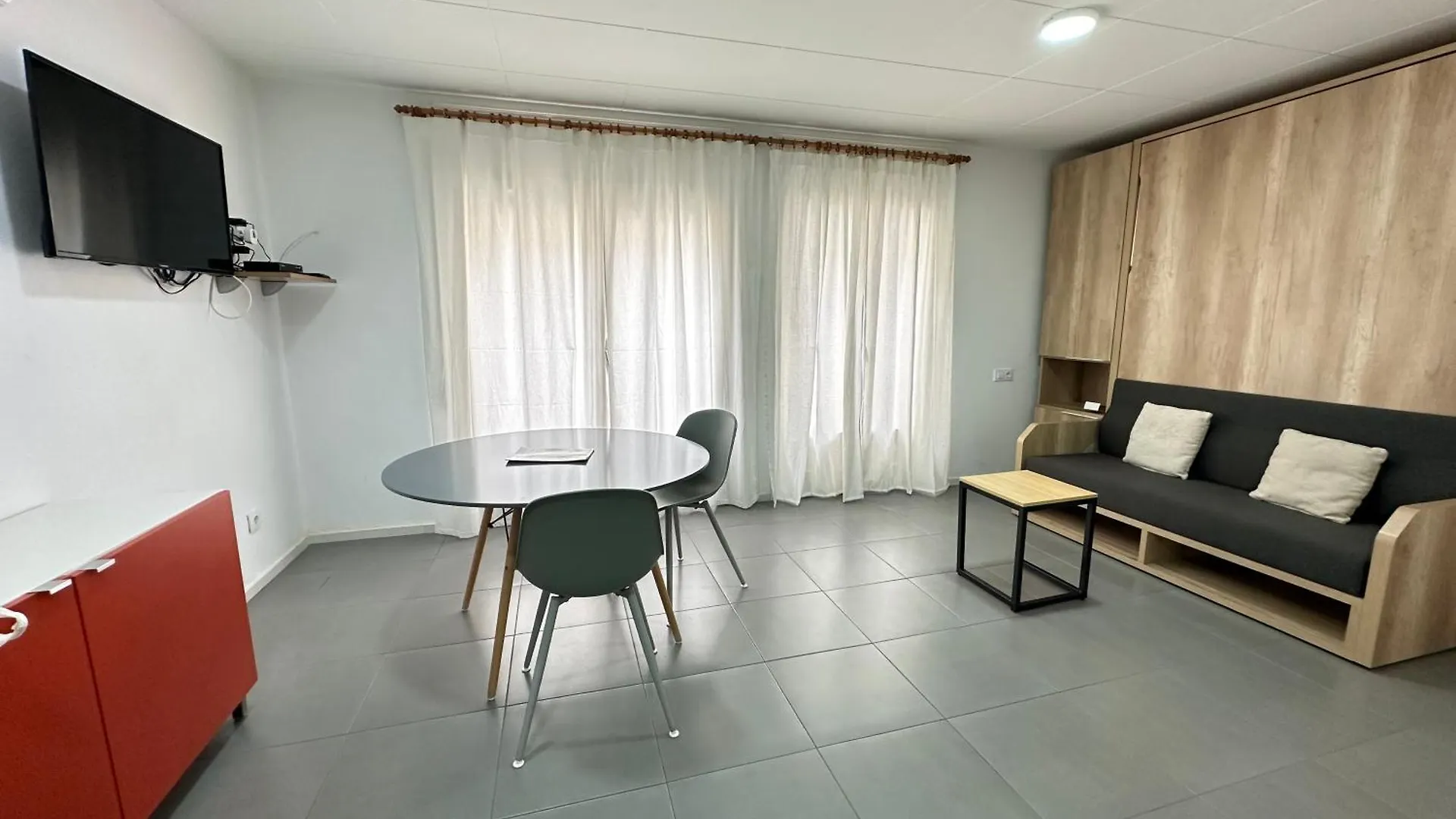 Διαμέρισμα Agi Arago Studio Ρόζες